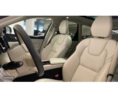 Volvo XC 60 XC60 Recharge Ultimate, T6 AWD Hibrido enchufable, Electrico/Gasolina, Dark de 2023 con
