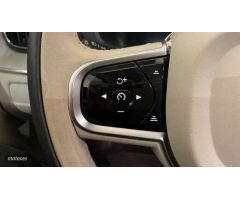Volvo XC 60 XC60 Recharge Ultimate, T6 AWD Hibrido enchufable, Electrico/Gasolina, Dark de 2023 con