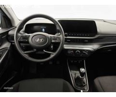 Hyundai Bayon 1.2 MPI Klass de 2024 con 12.342 Km por 16.900 EUR. en Barcelona