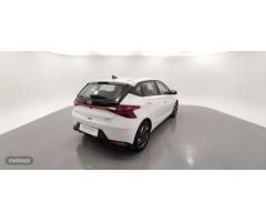 Hyundai i20 1.0 TGDI Klass 100 de 2023 con 11.887 Km por 15.900 EUR. en Barcelona