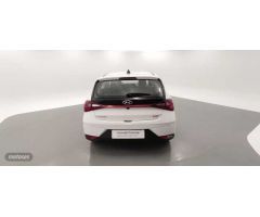 Hyundai i20 1.0 TGDI Klass 100 de 2023 con 11.887 Km por 15.900 EUR. en Barcelona