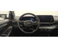 Hyundai i20 1.0 TGDI Klass 100 de 2023 con 11.887 Km por 15.900 EUR. en Barcelona