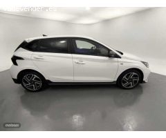 Hyundai i20 1.0 TGDI N Line 48V 100 de 2024 con 2.750 Km por 22.900 EUR. en Barcelona