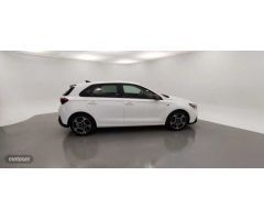 Hyundai i30 1.0 TGDI N Line 30A 120 de 2024 con 17.639 Km por 19.900 EUR. en Barcelona