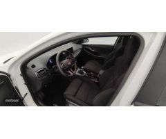 Hyundai i30 1.0 TGDI N Line 30A 120 de 2024 con 17.639 Km por 19.900 EUR. en Barcelona