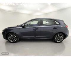 Hyundai i30 1.5 DPI Klass SLX 110 de 2024 con 9.381 Km por 18.200 EUR. en Barcelona