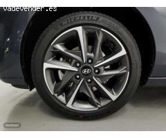 Hyundai i30 1.5 DPI Klass SLX 110 de 2024 con 9.381 Km por 18.200 EUR. en Barcelona