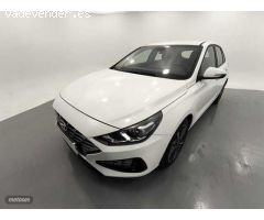 Hyundai i30 1.5 DPI Klass SLX 110 de 2024 con 10.929 Km por 18.200 EUR. en Barcelona