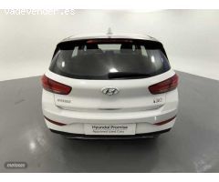Hyundai i30 1.5 DPI Klass SLX 110 de 2024 con 10.929 Km por 18.200 EUR. en Barcelona