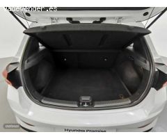 Hyundai i30 1.5 DPI Klass SLX 110 de 2024 con 10.929 Km por 18.200 EUR. en Barcelona