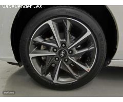 Hyundai i30 1.5 DPI Klass SLX 110 de 2024 con 10.929 Km por 18.200 EUR. en Barcelona