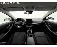 Hyundai i30 1.5 DPI Klass SLX 110 de 2024 con 10.929 Km por 18.200 EUR. en Barcelona