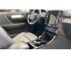 Volvo XC40 2.0 B4 CORE AUTO 197 5P de 2025 con 8 Km por 42.500 EUR. en Cadiz