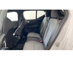 Volvo XC40 2.0 B4 CORE AUTO 197 5P de 2025 con 8 Km por 42.500 EUR. en Cadiz