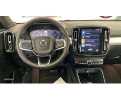 Volvo XC40 2.0 B4 CORE AUTO 197 5P de 2025 con 8 Km por 42.500 EUR. en Cadiz