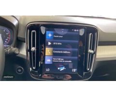 Volvo XC40 2.0 B4 CORE AUTO 197 5P de 2025 con 8 Km por 42.500 EUR. en Cadiz