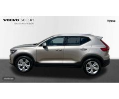 Volvo XC40 2.0 B3 CORE AUTO 163 5P de 2024 con 21.027 Km por 33.500 EUR. en Malaga