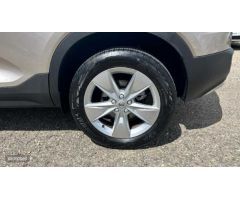 Volvo XC40 2.0 B3 CORE AUTO 163 5P de 2024 con 21.027 Km por 33.500 EUR. en Malaga