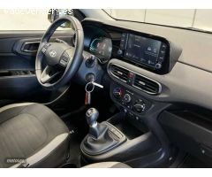 Hyundai i10 1.0 MPI Klass de 2023 con 12.000 Km por 13.900 EUR. en Valencia