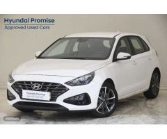 Hyundai i30 1.5 DPI Klass SLX 110 de 2024 con 19.425 Km por 19.400 EUR. en Alicante