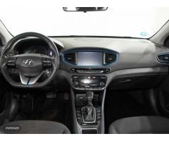 Hyundai Ioniq 1.6 GDI Klass de 2019 con 56.000 Km por 17.990 EUR. en Cadiz