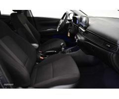 Hyundai i20 1.0 TGDI Klass 100 de 2024 con 15.496 Km por 18.990 EUR. en Tarragona