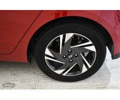 Hyundai i20 1.0 TGDI Klass 100 de 2021 con 35.250 Km por 14.500 EUR. en Girona