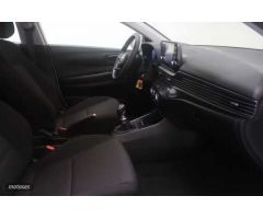 Hyundai i20 1.0 TGDI Klass 100 de 2023 con 23.015 Km por 16.500 EUR. en Girona