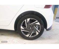 Hyundai i20 1.0 TGDI Klass 100 de 2023 con 23.015 Km por 16.500 EUR. en Girona