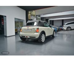 Mini Cabrio Cooper S de 2007 con 207.000 Km por 7.700 EUR. en Madrid