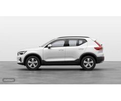 Volvo XC40 2.0 B3 ESSENTIAL AUTO 163 5P de 2025 con 52 Km por 36.850 EUR. en Cadiz