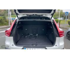 Volvo XC40 1.5 T4 PHEV RECHARGE CORE DCT 5P de 2023 con 10.648 Km por 34.900 EUR. en Vizcaya