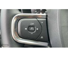 Volvo XC40 1.5 T4 PHEV RECHARGE CORE DCT 5P de 2023 con 10.648 Km por 34.900 EUR. en Vizcaya