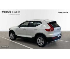 Volvo XC40 Core, B3 Mild Hybrid, Gasolina de 2024 con 30.400 Km por 32.650 EUR. en Navarra