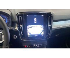 Volvo XC40 Core, B3 Mild Hybrid, Gasolina de 2024 con 30.400 Km por 32.650 EUR. en Navarra