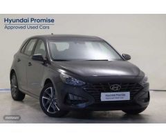 Hyundai i30 1.5 DPI Klass SLX 110 de 2024 con 6.557 Km por 20.990 EUR. en Pontevedra