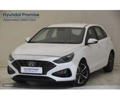 Hyundai i30 1.5 DPI Klass SLX 110 de 2024 con 9.731 Km por 20.990 EUR. en Pontevedra