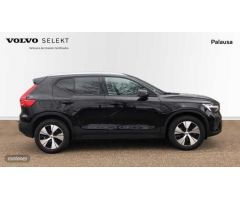 Volvo XC40 XC40 Core, B3, Gasolina de 2023 con 54.092 Km por 30.995 EUR. en Valladolid