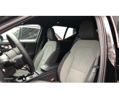Volvo XC40 XC40 Core, B3, Gasolina de 2023 con 54.092 Km por 30.995 EUR. en Valladolid