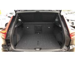 Volvo XC40 XC40 Core, B3, Gasolina de 2023 con 54.092 Km por 30.995 EUR. en Valladolid