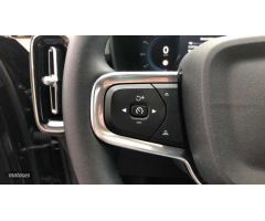 Volvo XC40 XC40 Core, B3, Gasolina de 2023 con 54.092 Km por 30.995 EUR. en Valladolid