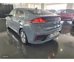 Hyundai Ioniq 1.6 GDI Klass de 2021 con 66.800 Km por 19.500 EUR. en Madrid