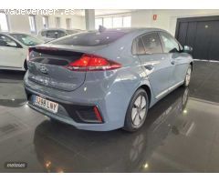 Hyundai Ioniq 1.6 GDI Klass de 2021 con 66.800 Km por 19.500 EUR. en Madrid