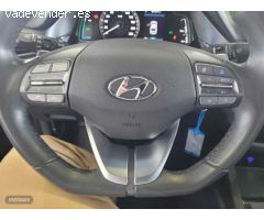 Hyundai Ioniq 1.6 GDI Klass de 2021 con 66.800 Km por 19.500 EUR. en Madrid