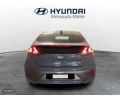 Hyundai Ioniq 1.6 GDI Tecno de 2021 con 85.700 Km por 18.900 EUR. en Madrid