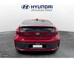 Hyundai Ioniq 1.6 GDI Tecno de 2022 con 28.000 Km por 24.900 EUR. en Madrid