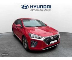 Hyundai Ioniq 1.6 GDI Tecno de 2022 con 28.000 Km por 24.900 EUR. en Madrid