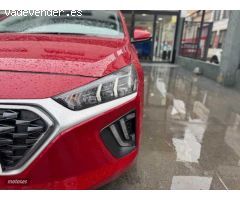 Hyundai Ioniq 1.6 GDI Tecno de 2022 con 28.000 Km por 24.900 EUR. en Madrid
