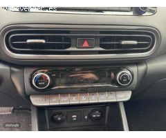 Hyundai Kona 1.6 GDI DT Style Sky de 2022 con 39.000 Km por 23.990 EUR. en Madrid