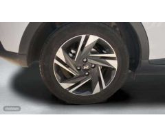 Hyundai Bayon 1.2 MPI Maxx de 2023 con 26.500 Km por 15.800 EUR. en Madrid